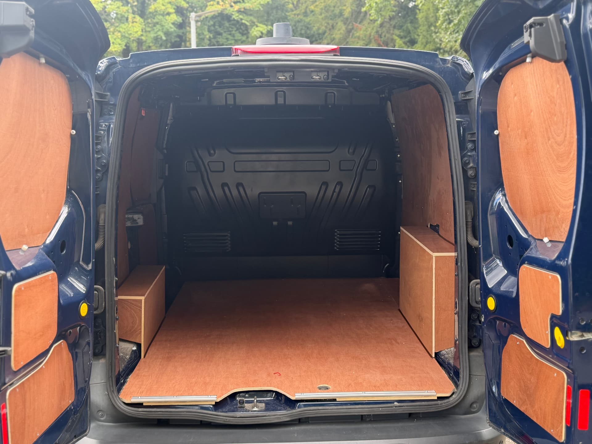2016 Ford Transit Connect 200 — photo 16 of 23