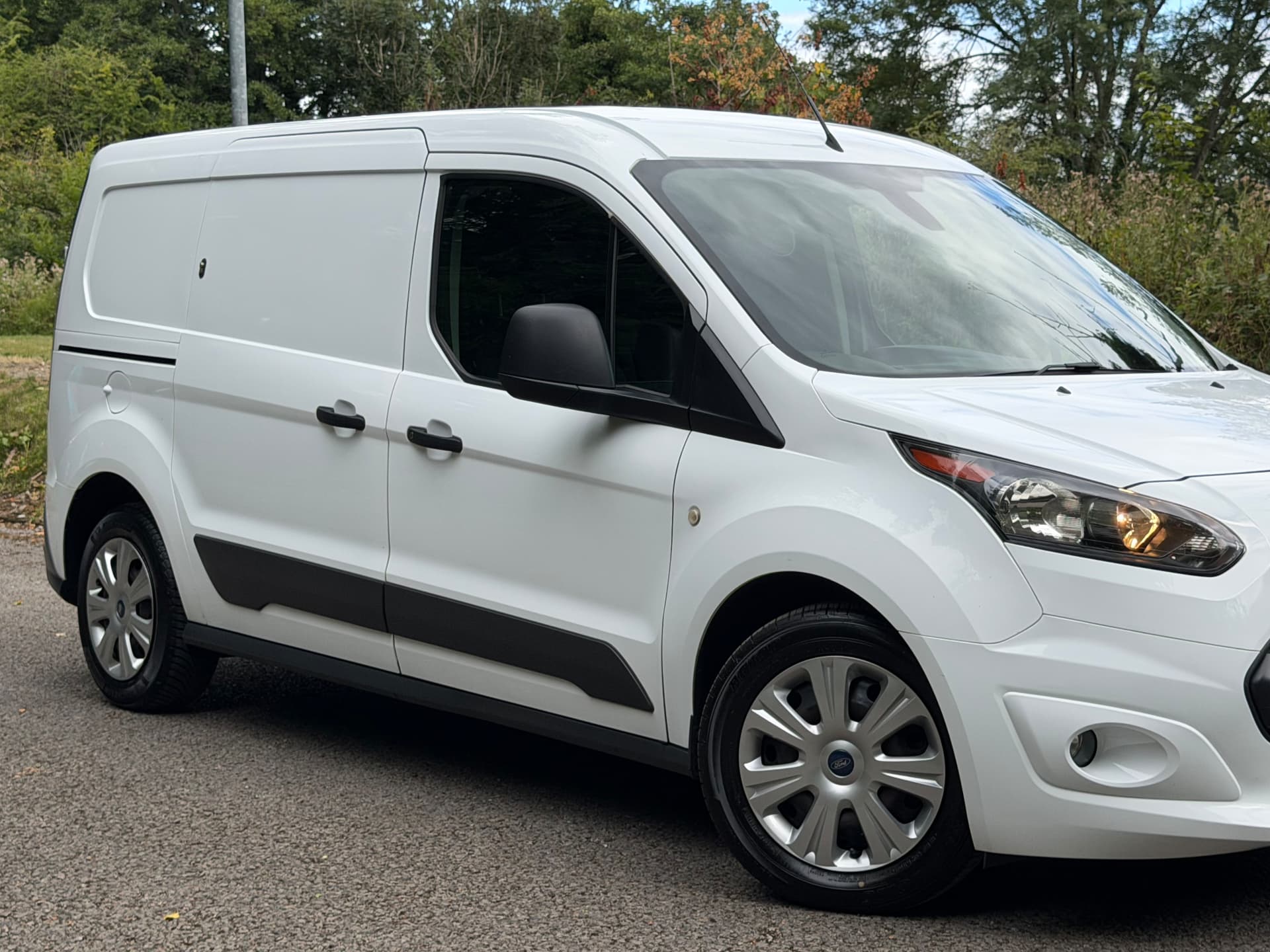 2018 Ford Transit Connect 240 Trend — photo 4 of 24
