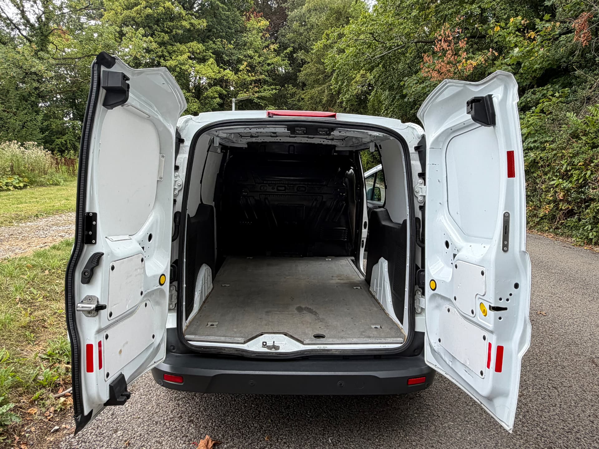 2018 Ford Transit Connect 240 Trend — photo 16 of 24