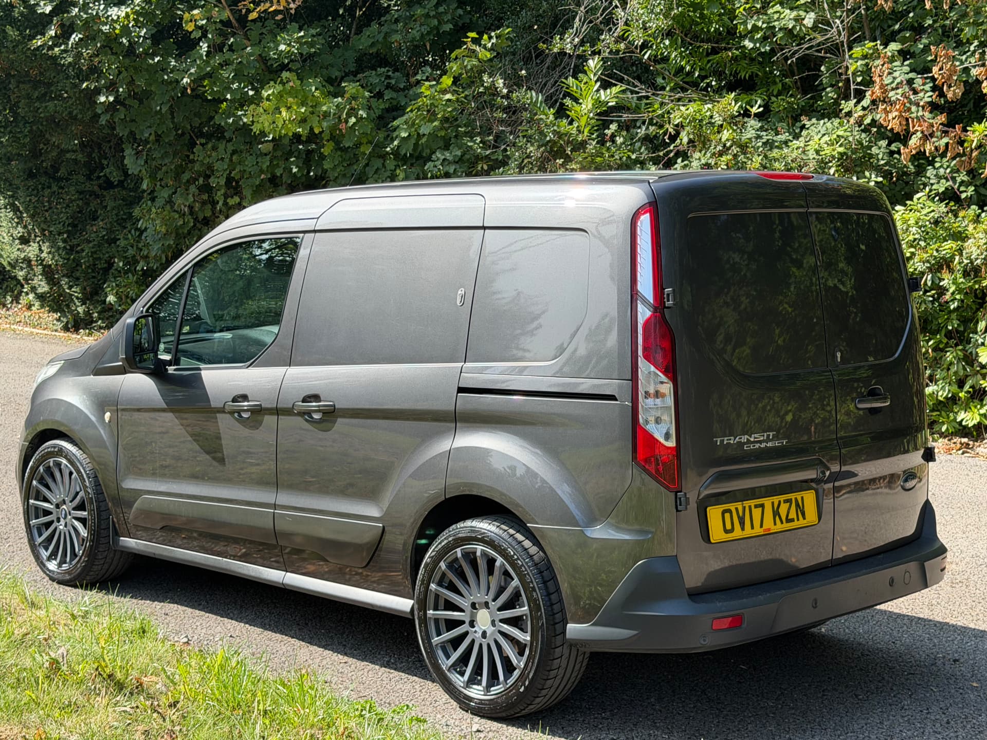 2017 Ford Transit Connect 200 Trend — photo 5 of 20