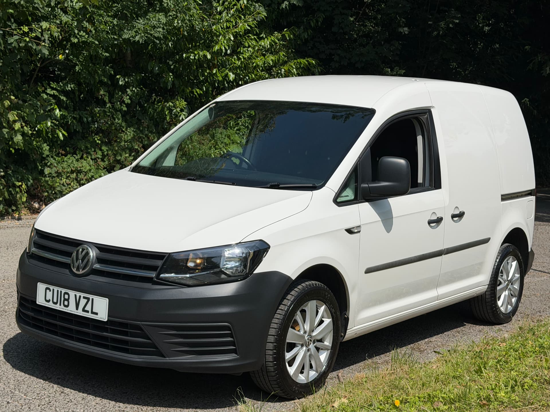 2018 Volkswagen Caddy C20 TDI — photo 3 of 18