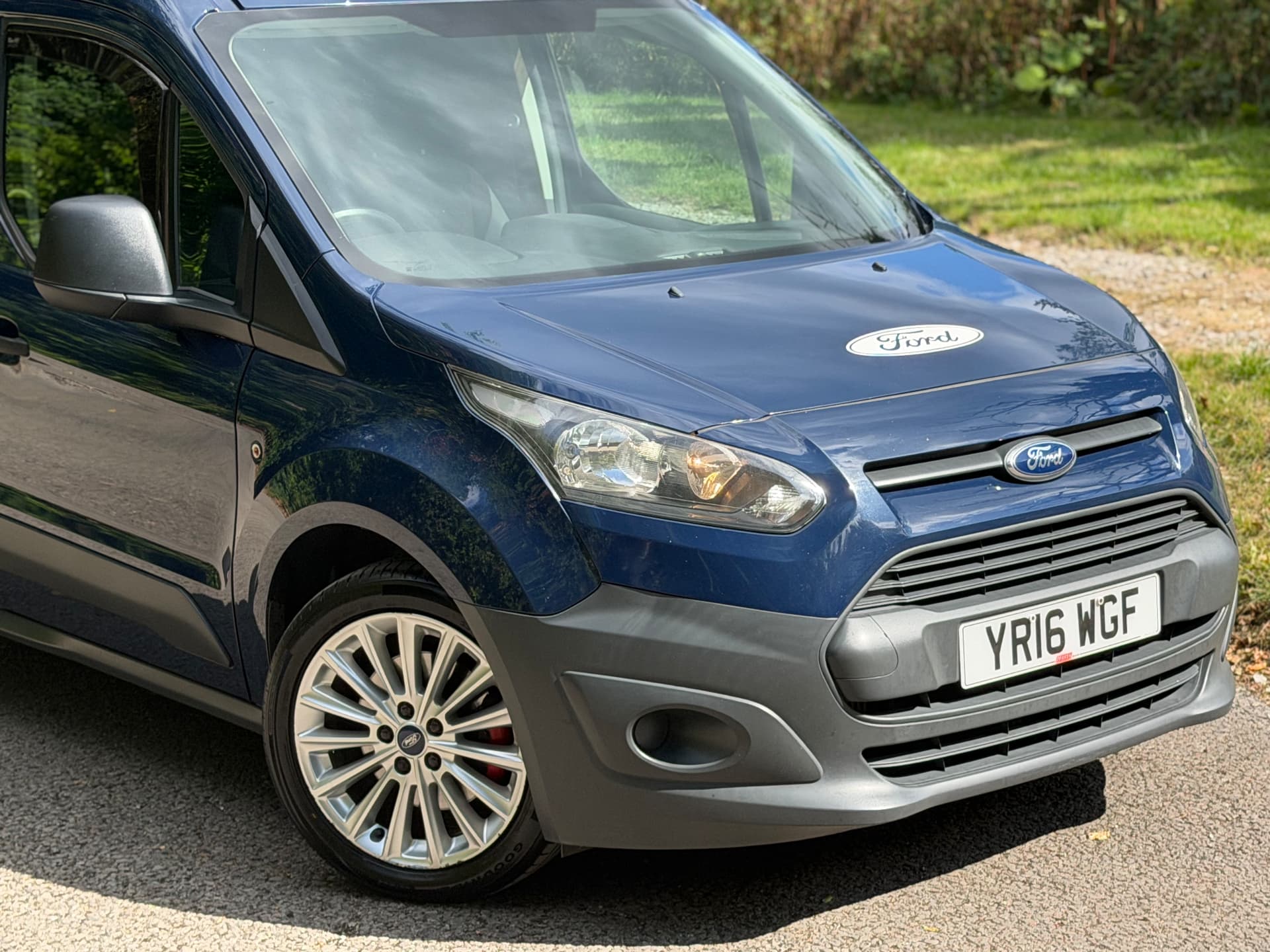 2016 Ford Transit Connect 200 — photo 4 of 23