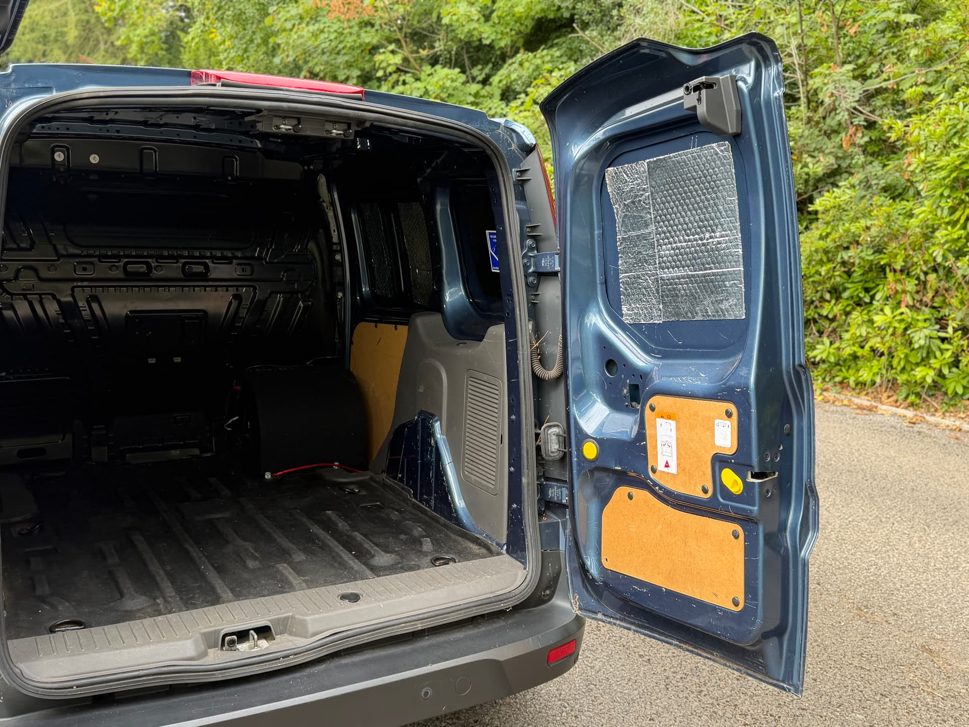 2018 Ford Transit Connect 200 Limited — photo 20 of 20