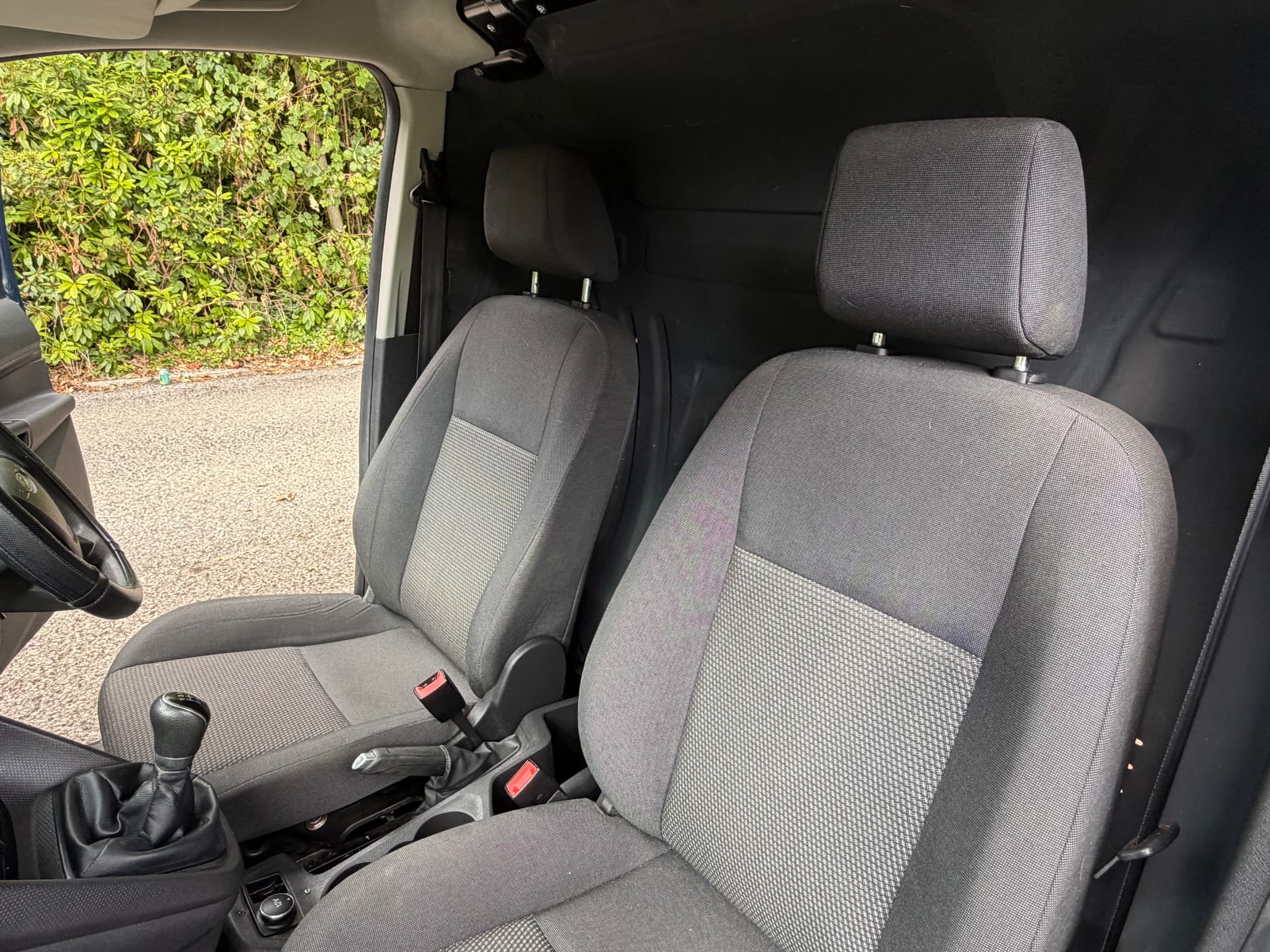 2016 Ford Transit Connect 200 — photo 19 of 23