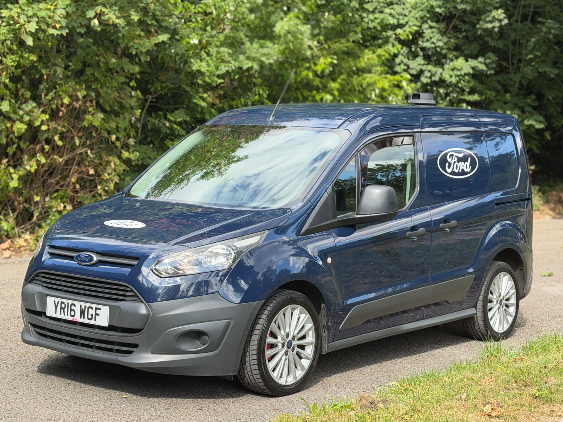 2016 Ford Transit Connect 200 — photo 6 of 23