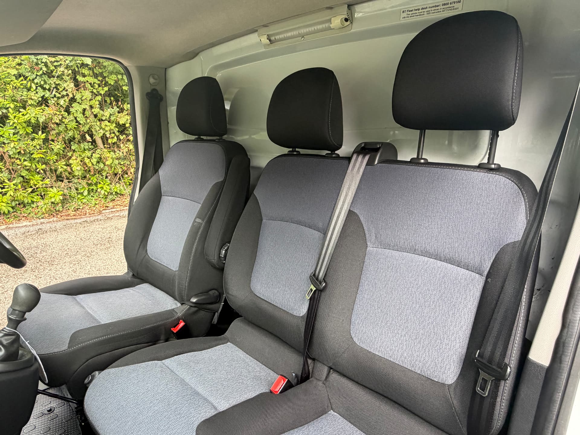 2017 Vauxhall Vivaro 2900 Sportive ecoFLEX — photo 14 of 18