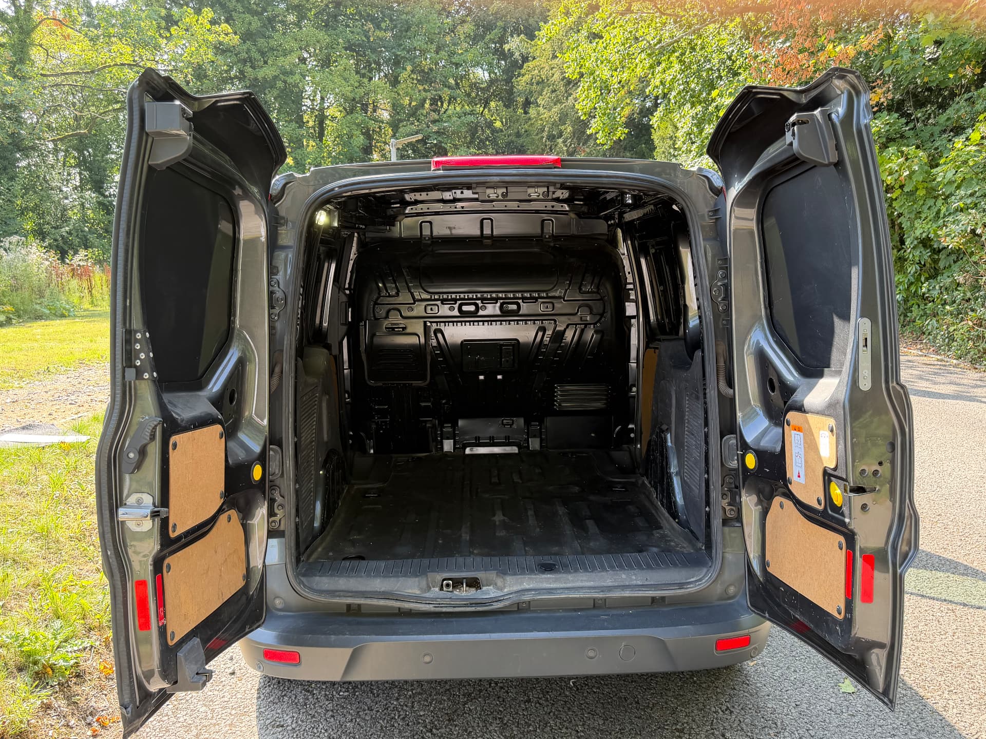 2017 Ford Transit Connect 200 Trend — photo 9 of 20