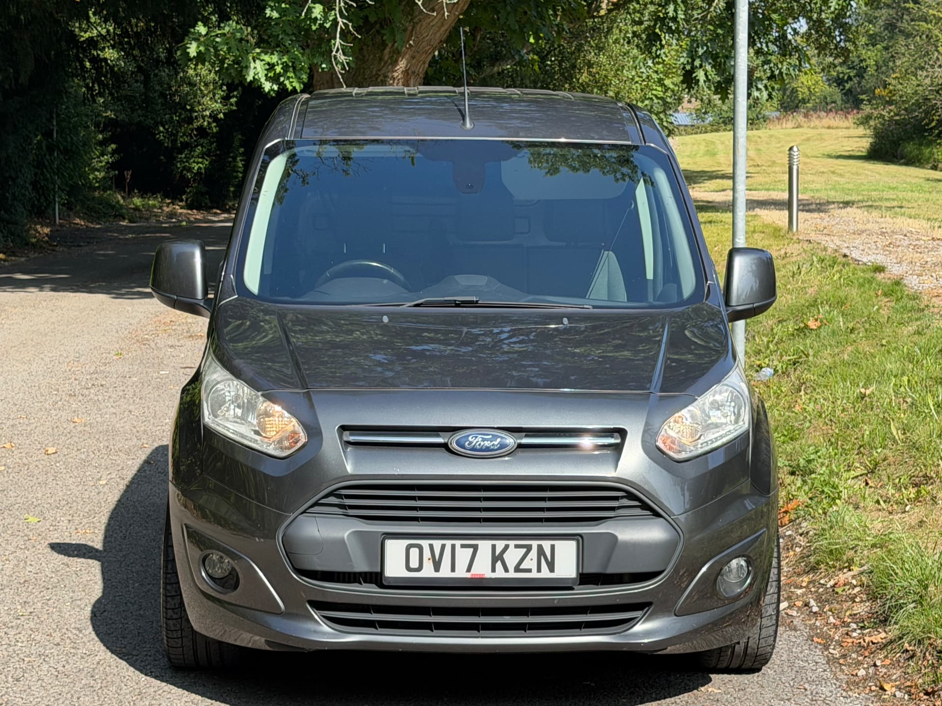 2017 Ford Transit Connect 200 Trend — photo 4 of 20