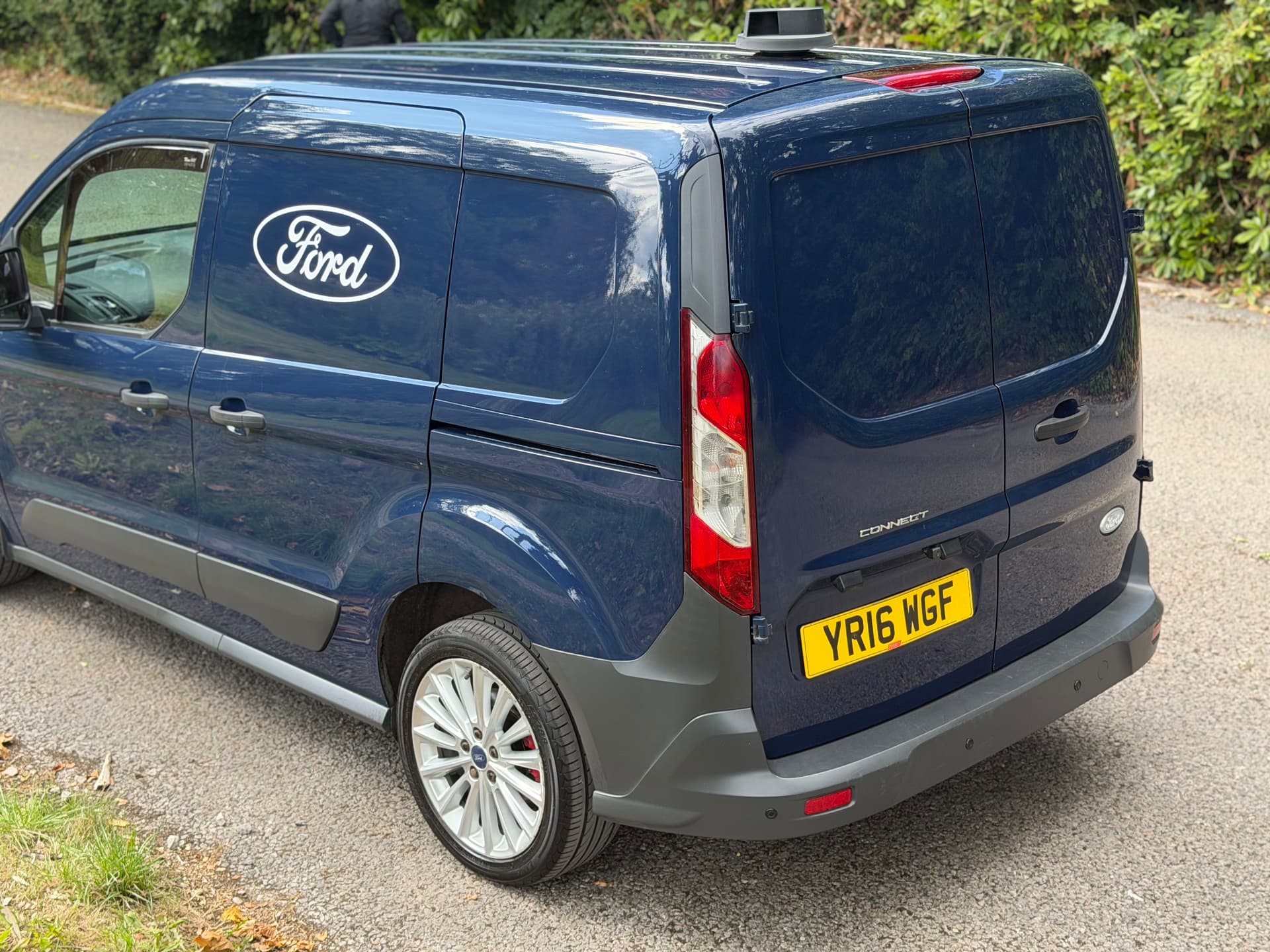 2016 Ford Transit Connect 200 — photo 8 of 23