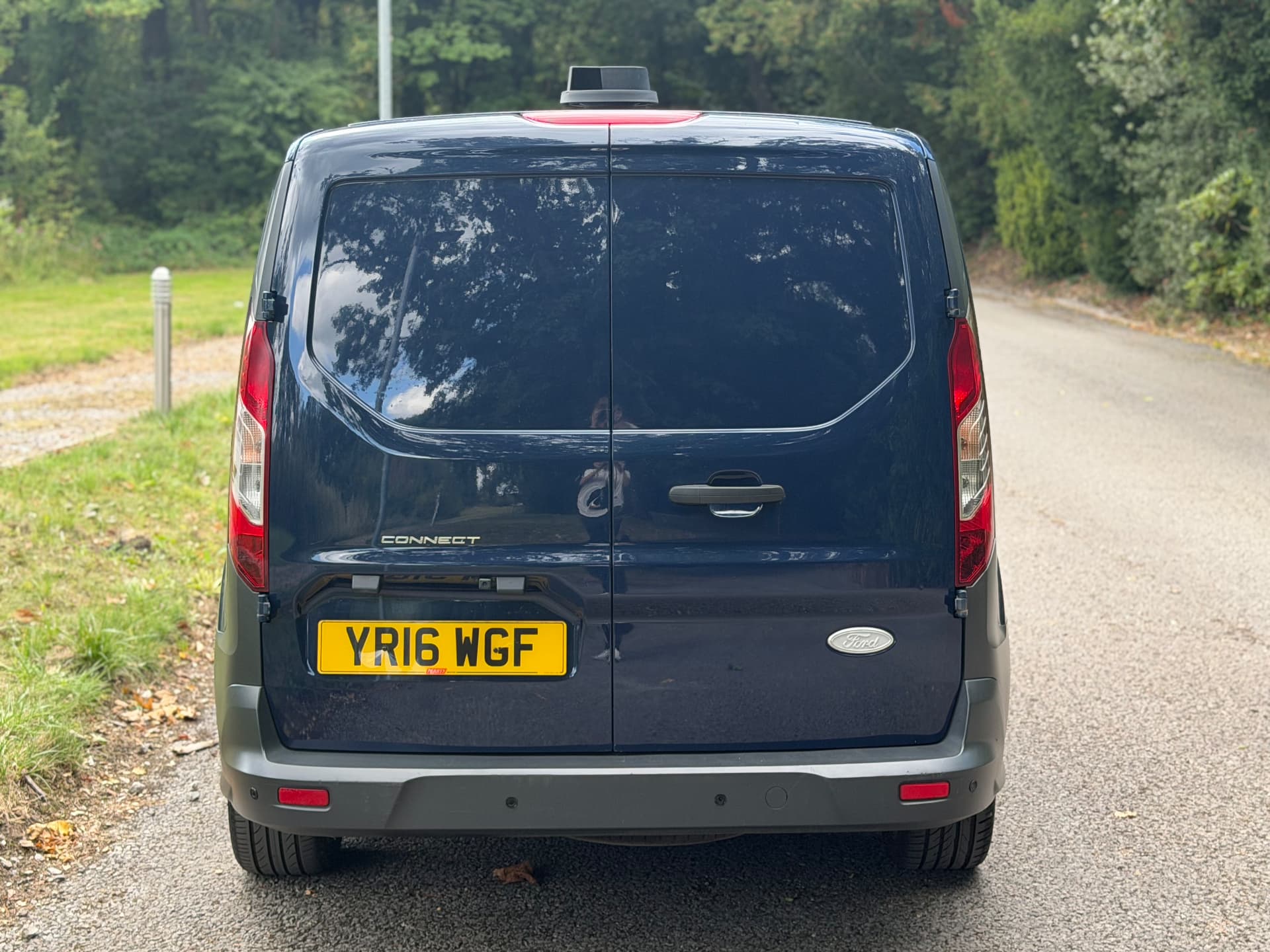 2016 Ford Transit Connect 200 — photo 9 of 23