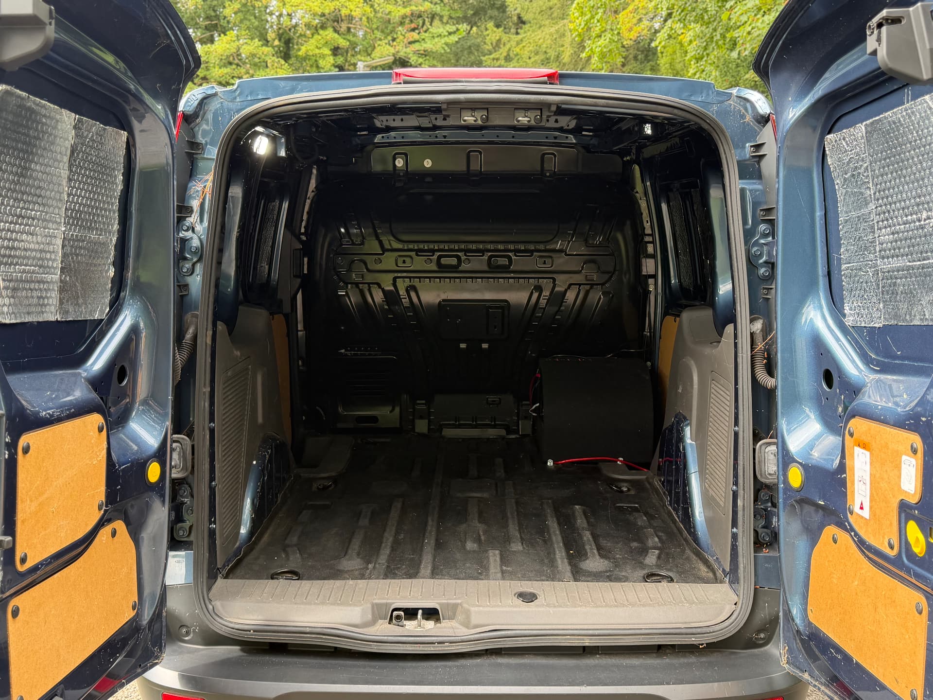 2018 Ford Transit Connect 200 Limited — photo 18 of 20